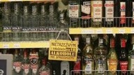 16 LATEK KUPUJE WÓDKĘ (EKSPERYMENT SPOŁECZNY)