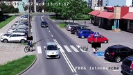 Ku przestrodze - Rowerzysta wjeżdża na przejście dla pieszych