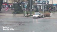 Niebezpieczna jazda kierowcy mazdy w centrum Gorzowa.  Tłumaczył, że bolały go oczy