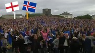 Radość Islandzkich kibiców w strefie kibica w Reykjaviku