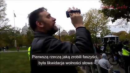 Facet po mistrzowsku trolluje manifestację ANTIFY