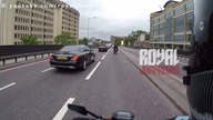 Motocyklista zaatakowany przez złodziei