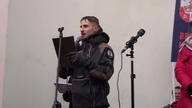 1. 12. 2023 por.  Szymon Fijał na proteście STOP WHO pod Ministerstwem Zdrowia
