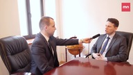 dr Sławomir Mentzen Podatki dla firm rosną, a ludzie tego nie widzą
