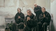 BIG CYC Mamma Mia - pod sutanną