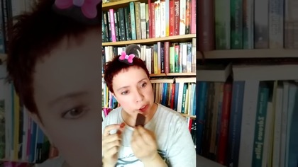 Jeśli podoba Ci się moja praca, wesprzyj proszę m&oacute;j kanał na YT subskrybując go, aby oglądać więcej film&oacute;w: @gosia_pik
#dzieci #śmieszne #dziecięcalogika #rodzicielstwo #rozmowyzdzieckiem #polskashorts #bekazdzieci #humorzżycia #parentinghumor #czekolada #parodia #babcia #dzienczekolady