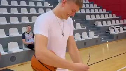 No i wsadził #shorts #verticaljump #sports #koszykówka