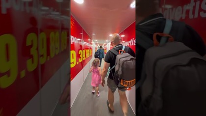 TYLKO NIE IDŹ W STRONĘ ŚWIATŁA!