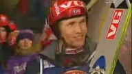 Adam Małysz i Roar Ljoekelsoey po zwycięstwie w Zakopanem (29. 01. 2005)