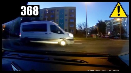 Wymuszenie pierwszeństwa na czerwonym świetle, mruganie światłami i wymachiwanie rękoma