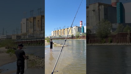 Piaszczysta plaża na Wiśle.  Link do filmu z tej wyprawy w komentarzach.  #rzeka #wisla #elektrownia