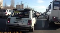 Mama, dzwoń po drogówkę, samochód mnie zabił!