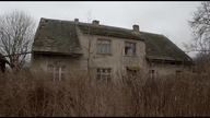 Oto co dzieje się, gdy bogaty właściciel ziemski opuszcza swój przepiękny dom na niewielkiej wsi!