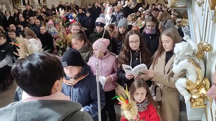 Przyjdźcie do stołu miłosierdzia - pieśń w wykonaniu scholi Aniołki z Markuszowa