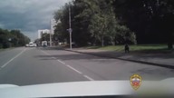 Karkołomny pościg ofiary za złodziejami ulicami rosyjskiego miasta