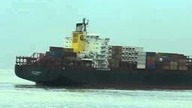 Bez pomocy taki kolos jest bezradny #Bremerhaven
