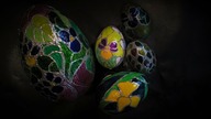 Jak ozdobić pisanki witrażem DiY -Pomysły plastyczne dla każdego