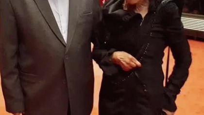 Poeta, działacz kultury Wojciech Piotrowicz; Alwida Bajor w holu Narodowego Teatru Opery i Baletu