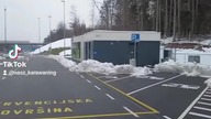 Opróżniamy toaletę na parkingu