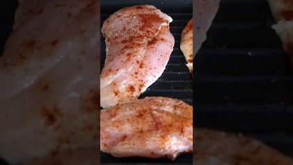 Sałatka Cezar #shorts #smakowitedania #pyszne #food #recipe #jedzenie #gotowanie #easyrecipe