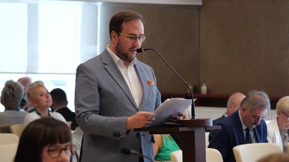 Dyskusja w sprawie budowy bloków na ul.  Matejki - sesja Rady Miejskiej 28. 08. 2025