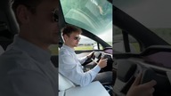 Przyspieszenie w Tesli Model X PLAID i 2 sekundy do setki!