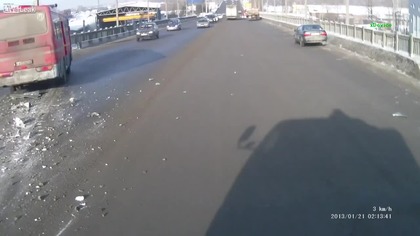 Kolizja autobusu z osobowka