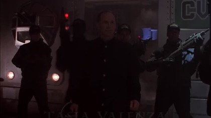 Gwiezdna eskadra - Space- Above and Beyond (15)