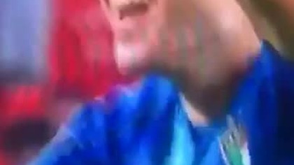 DZIWNE zachowanie PIŁKARZA WŁOCH w nocnym klubie! Kogo tam zobaczył? #shorts