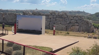 Dla Adama