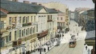 Kolorowa pocztówka z ok. 1910 r. z warszawską ulicą Nalewki