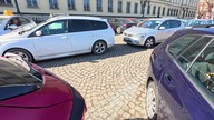 Wiosenne porządki pod komendą (1080p 60fps AV1-48kbit AAC)