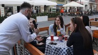 PODCHWYTLIWE PYTANIA: MAŁE CZARNE i KOPIE?