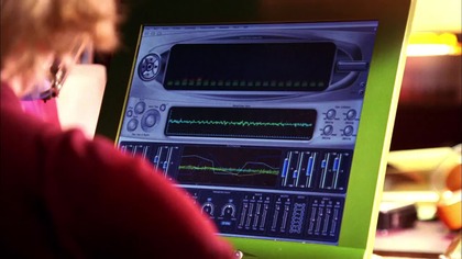 T!a@j#e$m%n^i&c*e S*m(a(l)l_v+i{l{l}e S03E16 Kryzys