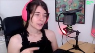 MOMO DEMORALIZUE: Szantarz i groźby samo#$%@twem
