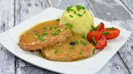Bitki wieprzowe w sosie własnym.  Moja mama nauczyła mnie tego przepisu! Smakowite Dania