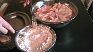Chrupiąca skrzydełka z kurczaka [Video-Kuchnia. pl]