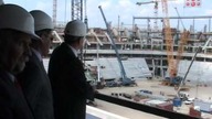 Bronisław Komorowski odwiedza plac budowy Stadionu Narodowego