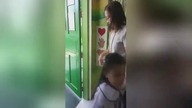 LiveLeak - Phillipines teacher has the cutest system ever for greeting students