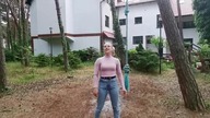 My mother is scared.  Moja mama się boi