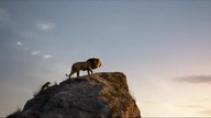 Król Lew 2019 - Mufasa pokazuję Simbie Lwią Ziemie