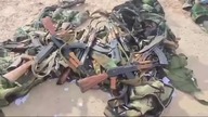 Całe syryjskie oddziały regularnej armii porzuciły broń i mundury i uciekły z Syrii