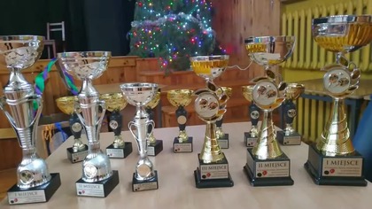 Feryjny turniej tenisa stołowego w domu kultury w Markuszowie