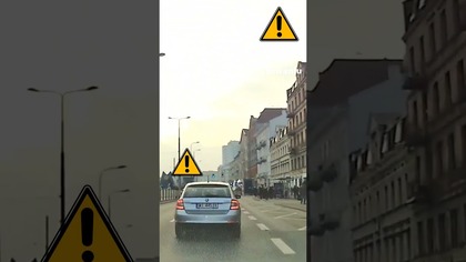 Jazda buspasem, wyprzedzanie na skrzyżowaniu - BMW #shorts #rikordwidjo