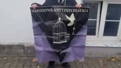 manifestacja pod hasłem ku pamięci ofiar psychiatrycznego terroru.