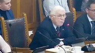 Mieszkańcy nie chcą flagi Ukrainy na ratuszu.  Burza na sesji, burmistrz nieugięta mp4 686x432