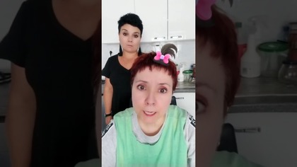 Jeśli podoba Ci się moja praca, wesprzyj proszę m&oacute;j kanał na YT subskrybując go, aby oglądać więcej film&oacute;w: @gosia_pik
#shorts #zabawneshorty #dziecięcalogika #rodzinneśmieszki #trudnepytania #polskashorty #humor #mamaic&oacute;rka #śmiesznesytuacje #życierodziny #dzieciwmieszkaniu #czystabeka