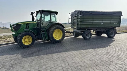 W ADM ruch jak w ulu bo wjeżdża rzepak z portu.  
Z drugiej strony, Polska jako kraj jest znaczącym e