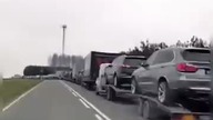 I na Ukrainie jest wojna.  Taka ściema.