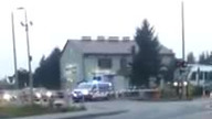Karetka uwięziona przez zapory